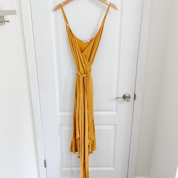 Gap Wrap Dress - Picture 2 of 3